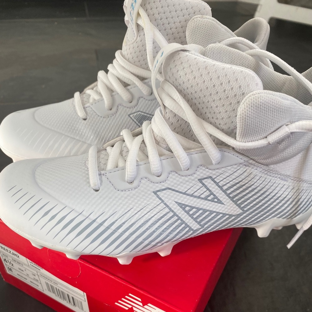 Kids New Balance lacrosse cleats size 4.5